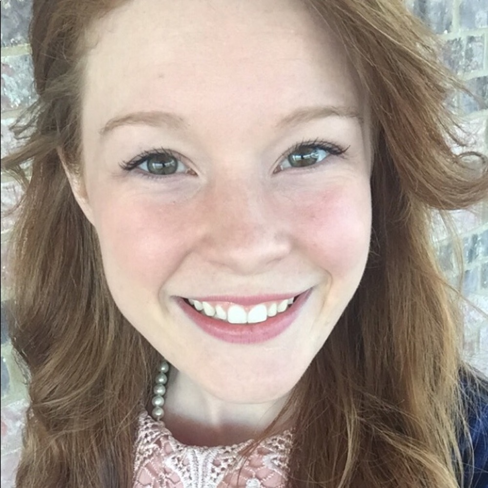 Meet your Posher, Lauren
